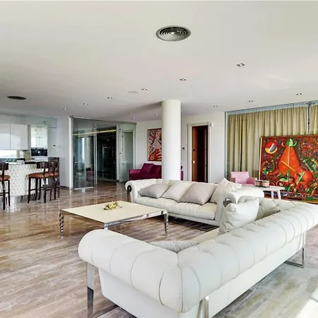 Lujosa Moderna Con Impresionantes Vistas Al Mar Holiday home *
