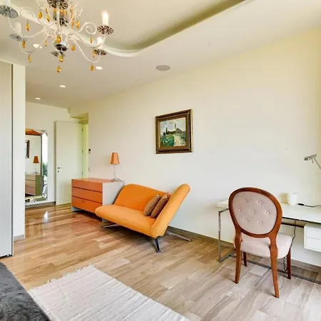 Lujosa Moderna Con Impresionantes Vistas Al Mar Holiday home